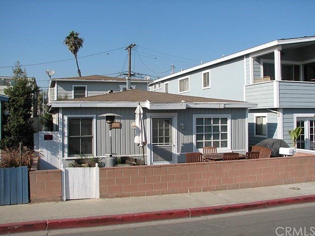 1st image of 119 42nd St