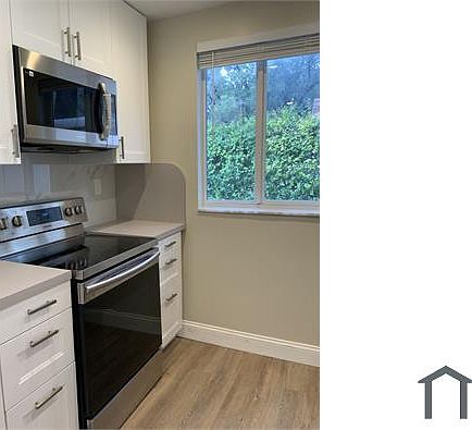 3rd image of 173 NE 141st St #1