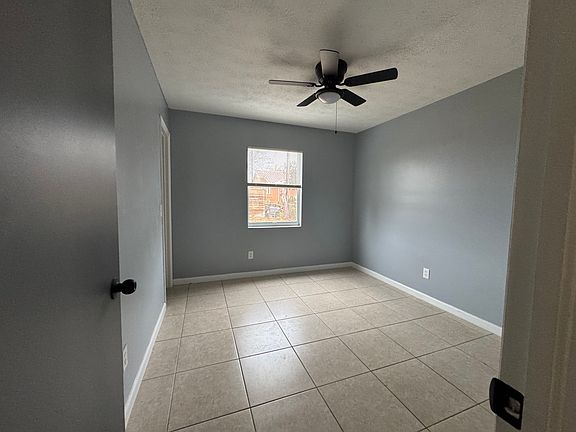 5th image of 465 SE Seahouse Dr