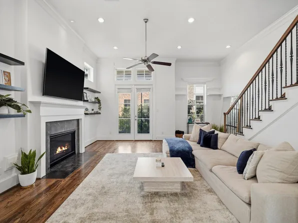 9435 London Bridge Sta, Houston, TX 77045