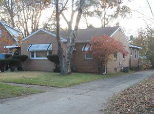 412 Bayliss Ave, Rockford, IL 61101