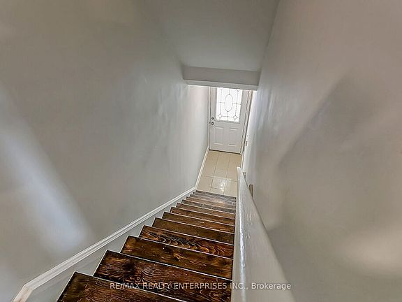 2nd image of 2386 Munns Ave #E