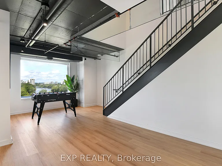 36 Robinson Ave #402 — Photo 7