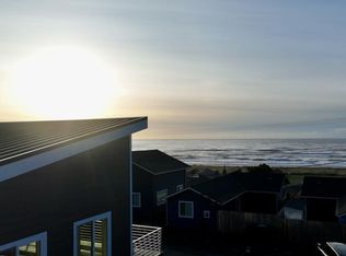 29161 Kerber Dr #13, Gold Beach, OR 97444