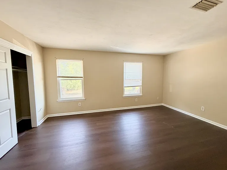 3937 Seeman Rd #1 — Photo 27