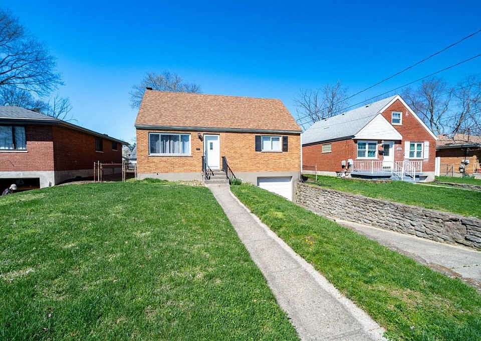 1st image of 8345 Bobolink Dr