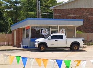 1341 N Illinois St, Belleville, IL 62226