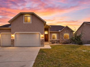 6928 N Mohawk St, Eagle Mountain, UT 84005