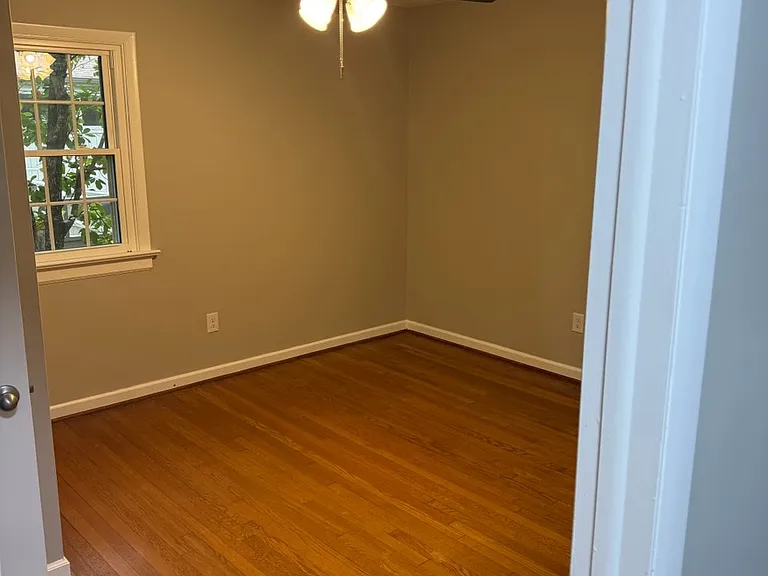 805 Maybeury Dr — Photo 9