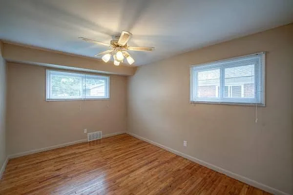21740 Parklawn St — Photo 6