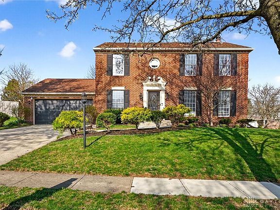 2nd image of 901 Highridge Ct