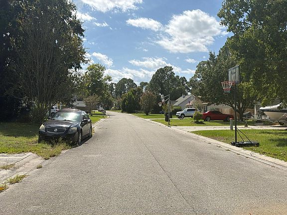 4th image of 1010 Gordon Woods Rd