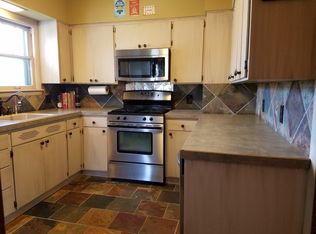725 N Michigan Ave, Hastings, MI