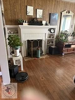 4th image of 204 Pine St