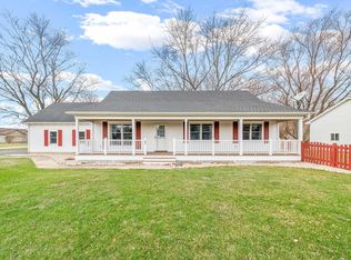 895 Nancy Rd, Sandwich, IL 60548