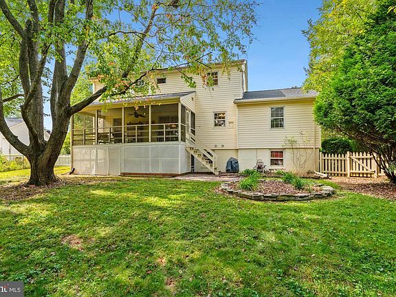 5th image of 7517 Berwick Ct