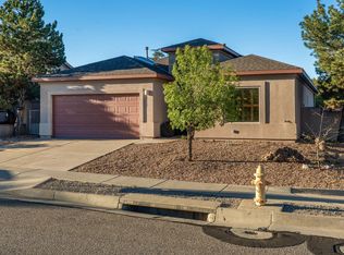 6101 Loro Ave NW, Albuquerque, NM 87114