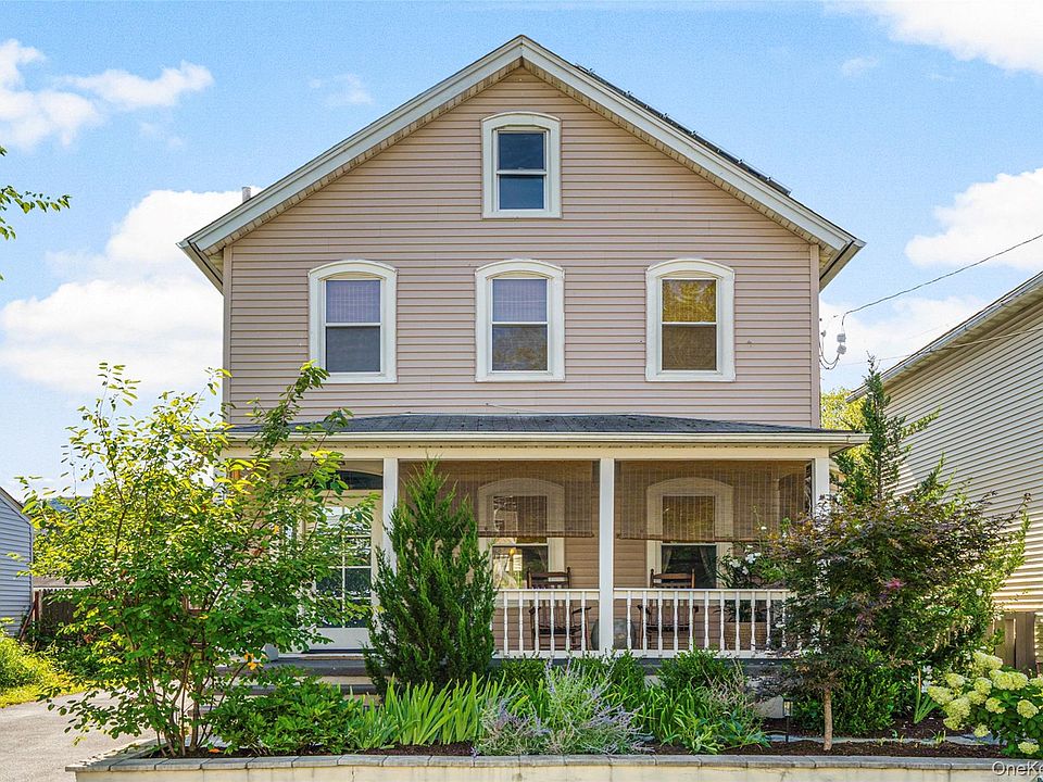 1st image of 45 N Chestnut Street