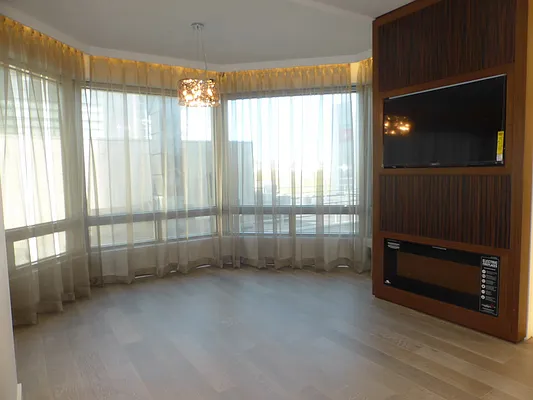 Rented by Barlavi Inc. | media 55