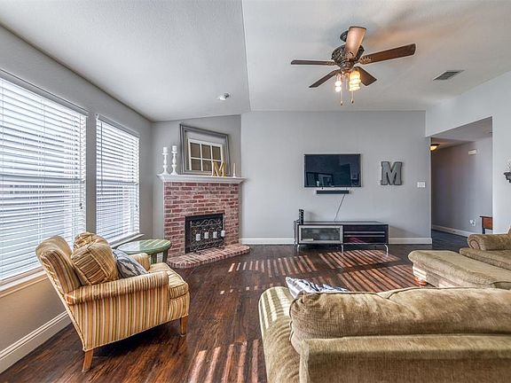 5th image of 1624 Birch Bend Way