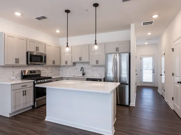 5542 Highland St, Douglasville, GA 30135