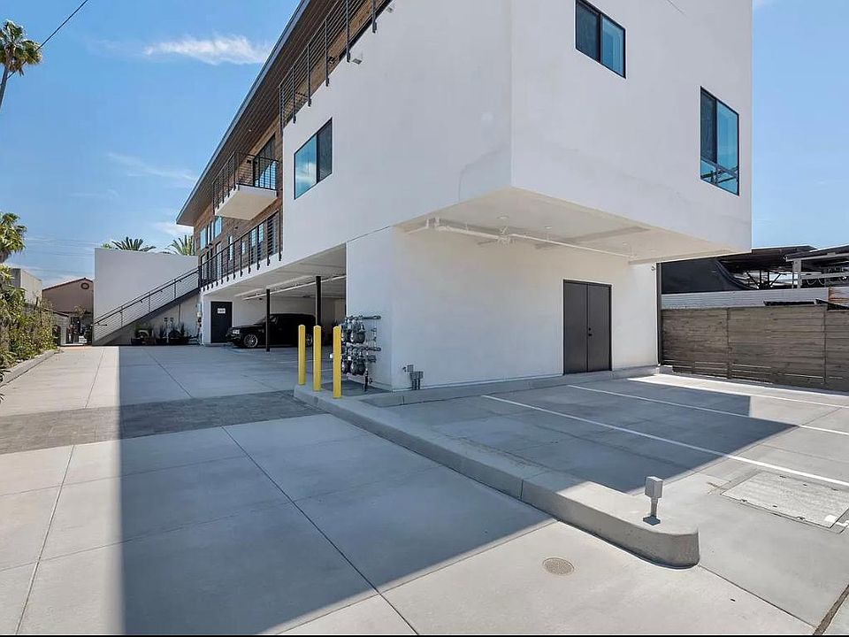 1st image of 4726 Utah St #201