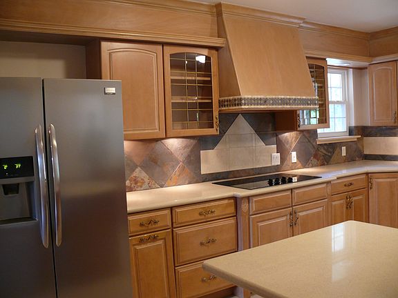 4th image of 326 Northridge Dr