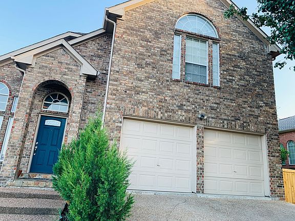 3rd image of 2512 Country Club Dr W