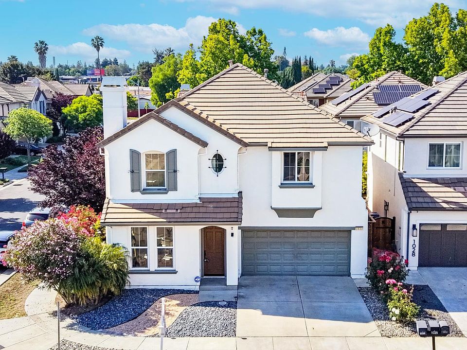 1st image of 1022 Banyan Ct