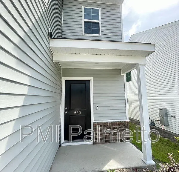 633 Wooster Dr — Photo 4