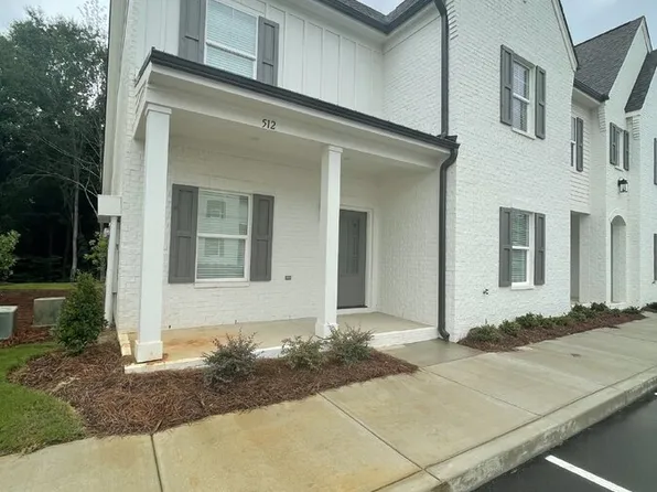 512 Meadow Crest Cir, Oxford, MS 38655