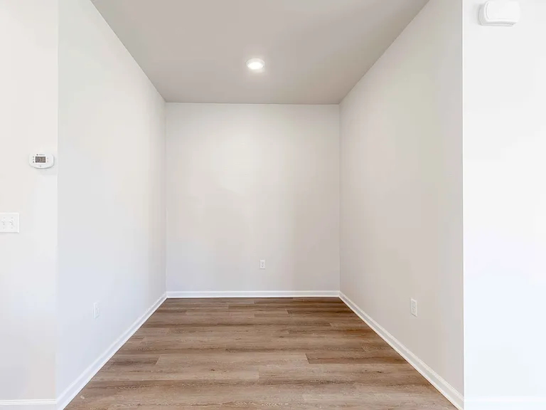 11 Wildflower Ln — Photo 2