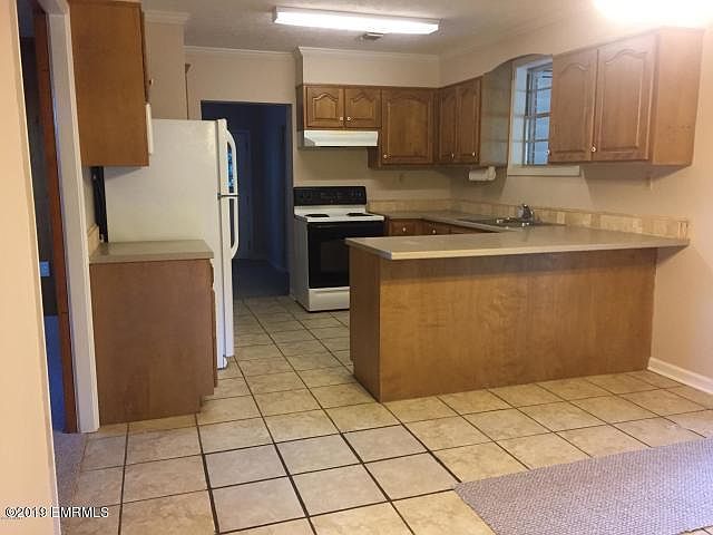 2nd image of 89 Jones St