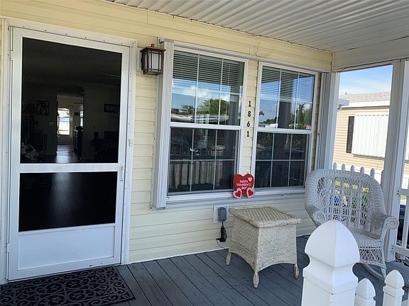 4th image of 1861 SW 84th Avenue