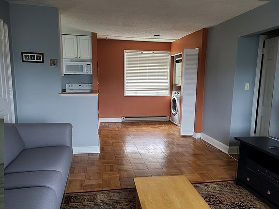 5th image of 1708 W Abingdon Dr APT 302