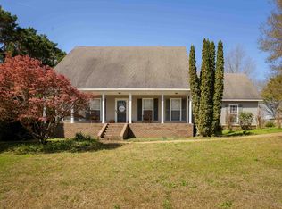 310 Cloverleaf Cir, Killen, AL 35645