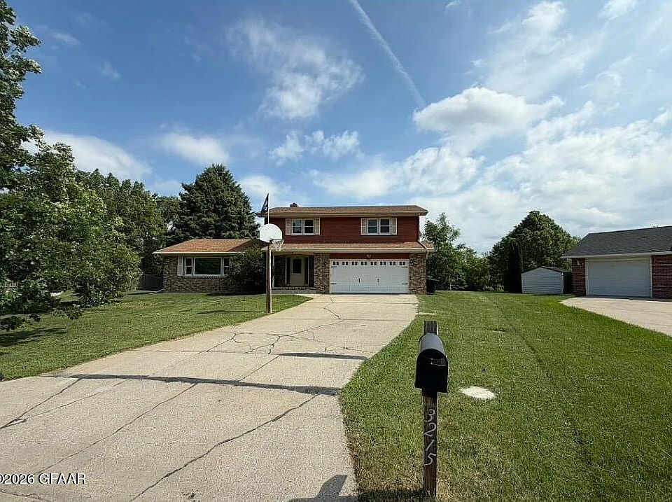1st image of 3215 Lord Cir