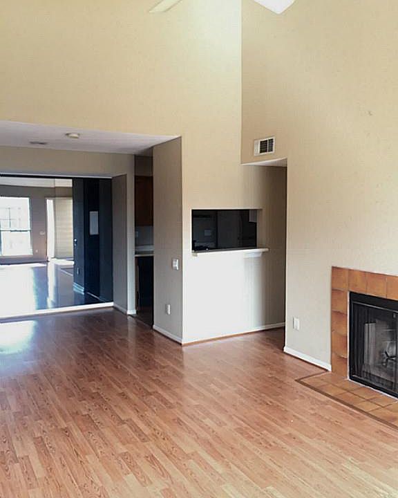 1st image of 1860 White Oak Dr APT 356