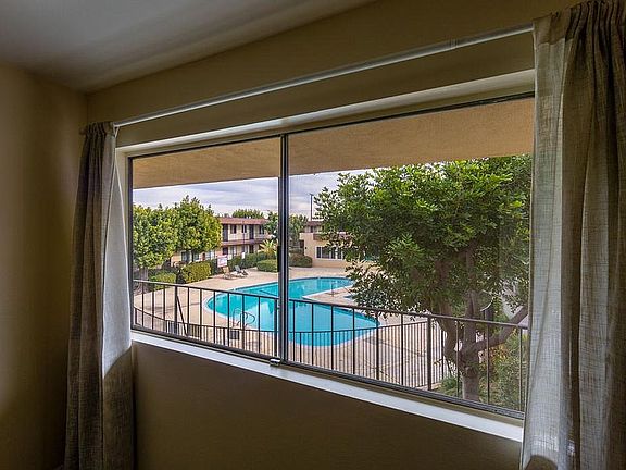 3rd image of 4700 Clair Del Ave APT 602