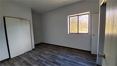 2nd image of 318 E Main St #11071218