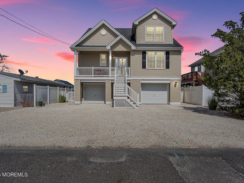 1st image of 33 Lake Michigan Drive