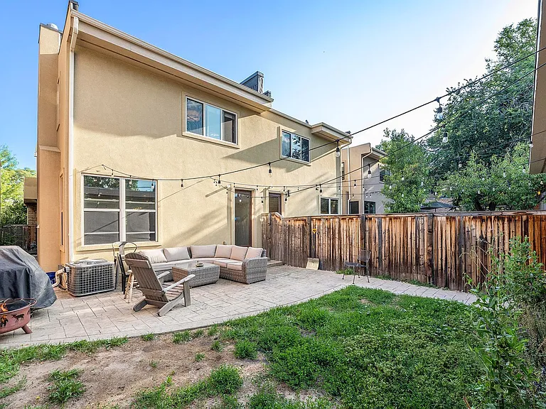 3315 W Hayward Pl — Photo 20