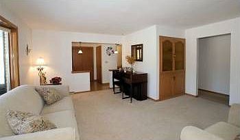 2nd image of 6387 W Cloverleaf Ln