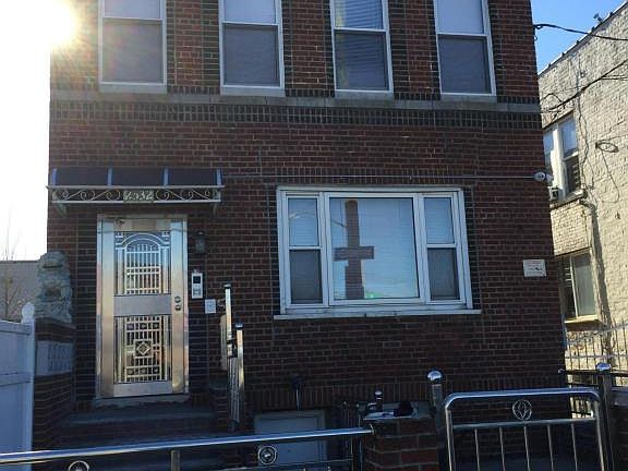 2nd image of 2532 85th St #2B