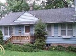 2319 Red Run Ct, Royal Oak, MI 48073