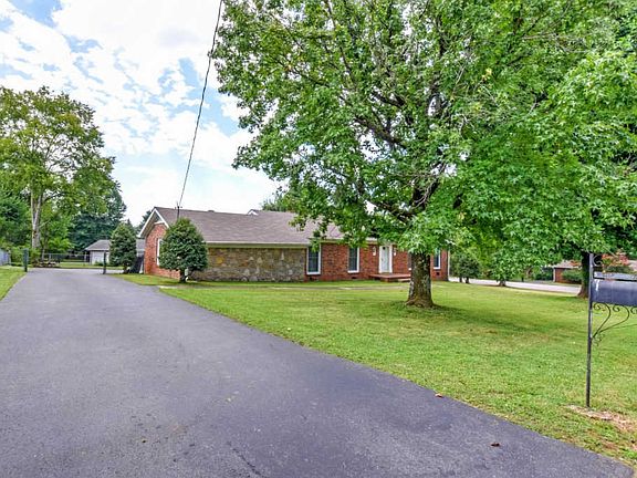 4th image of 402 Bellwood Dr
