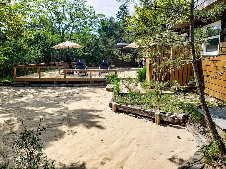 Surf Dr — Photo 35