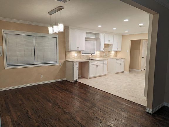 3rd image of 8431 Churchville Dr
