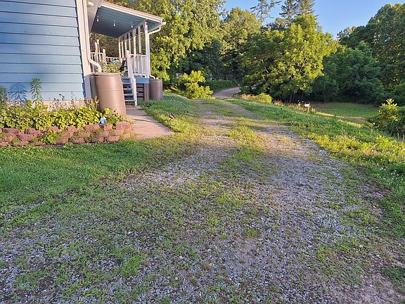 5th image of 2116 S Tryphosa Rd