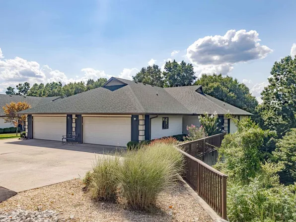 219 S Southport Lane #31 BLDG 2, Kimberling City, MO 65686